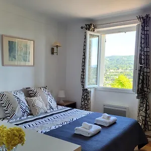  Séjour chez l'habitant Le Jardin Des Oliviers